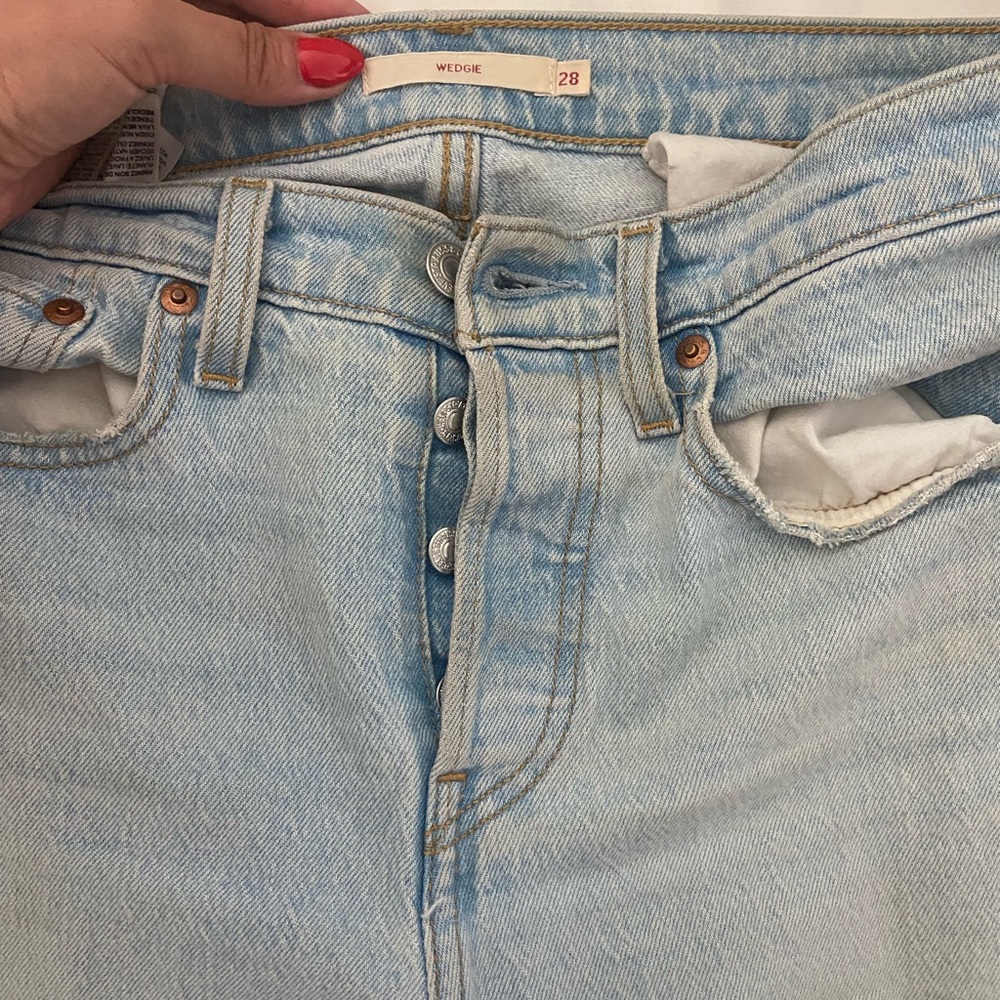 Levi’s Wedgie ankle length